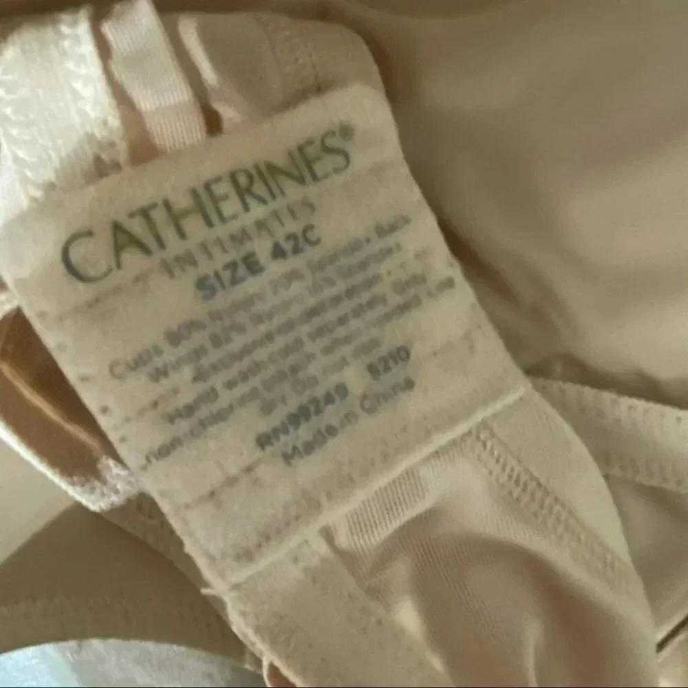 Catherines 42C tan cream padded underwire‎ bra